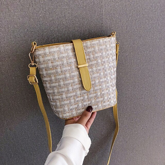 GREEN LEATHER DETAILED STRAW BAG