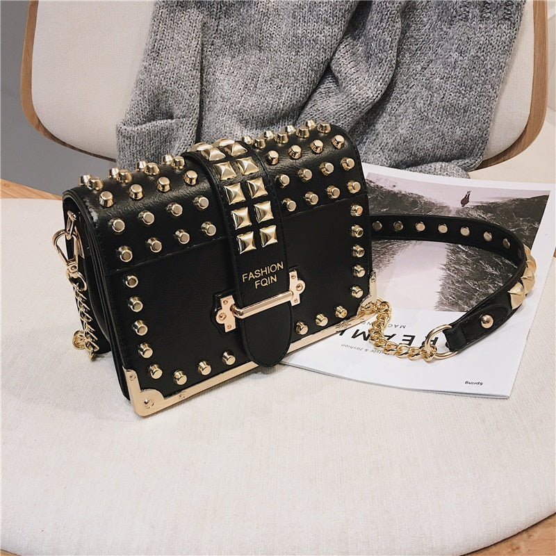 BLACK LEATHER GOLD DETAILED LUXURY BAG