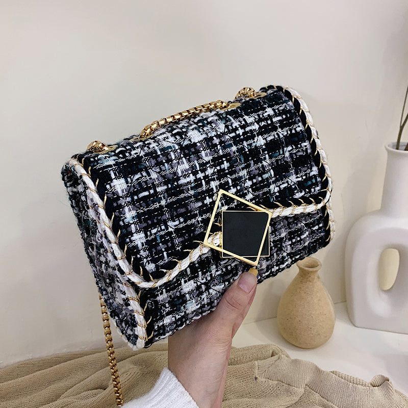 WOOLEN CROSSBODY BAG