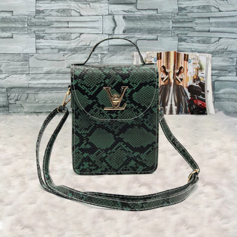 B&W SNAKE SKIN PATTERNED BAG