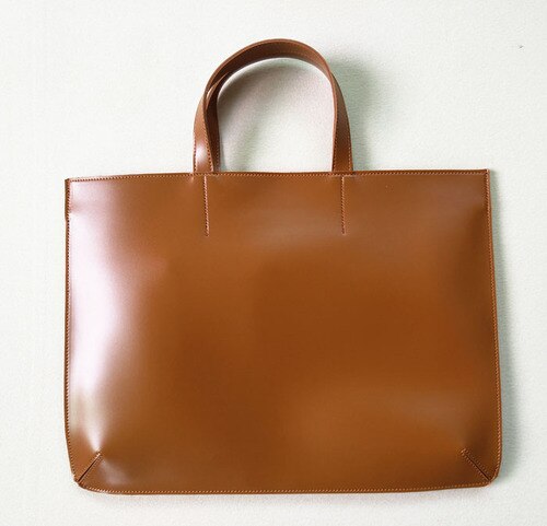 BLACK LEATHER MINIMALIST 13.3INCH BRIEFCASE