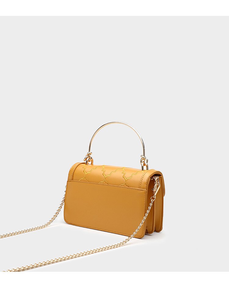 SQUARE SLING SHOULDER BAG