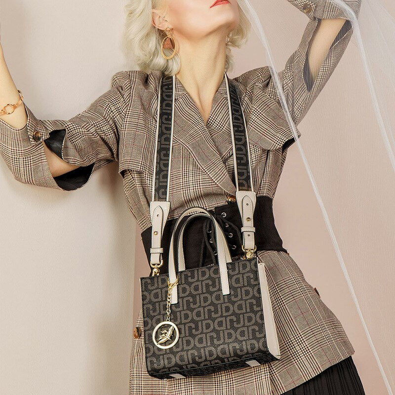 CLASSIC CONTRAST COLOR PRINTED SQUARE BAG