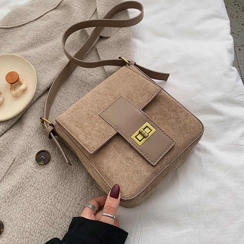 SCRUB LEATHER BEIGE CROSSBODY BAG