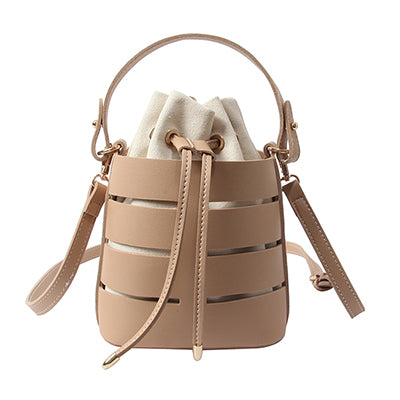 WHITE DRAWSTRING BUCKET BAG
