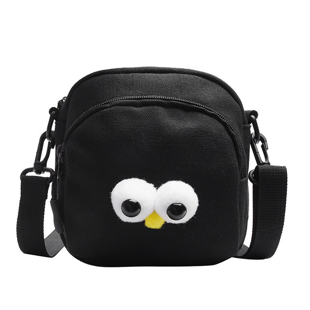 CUTE PENGUEN DETAILED SHOULDER BAG