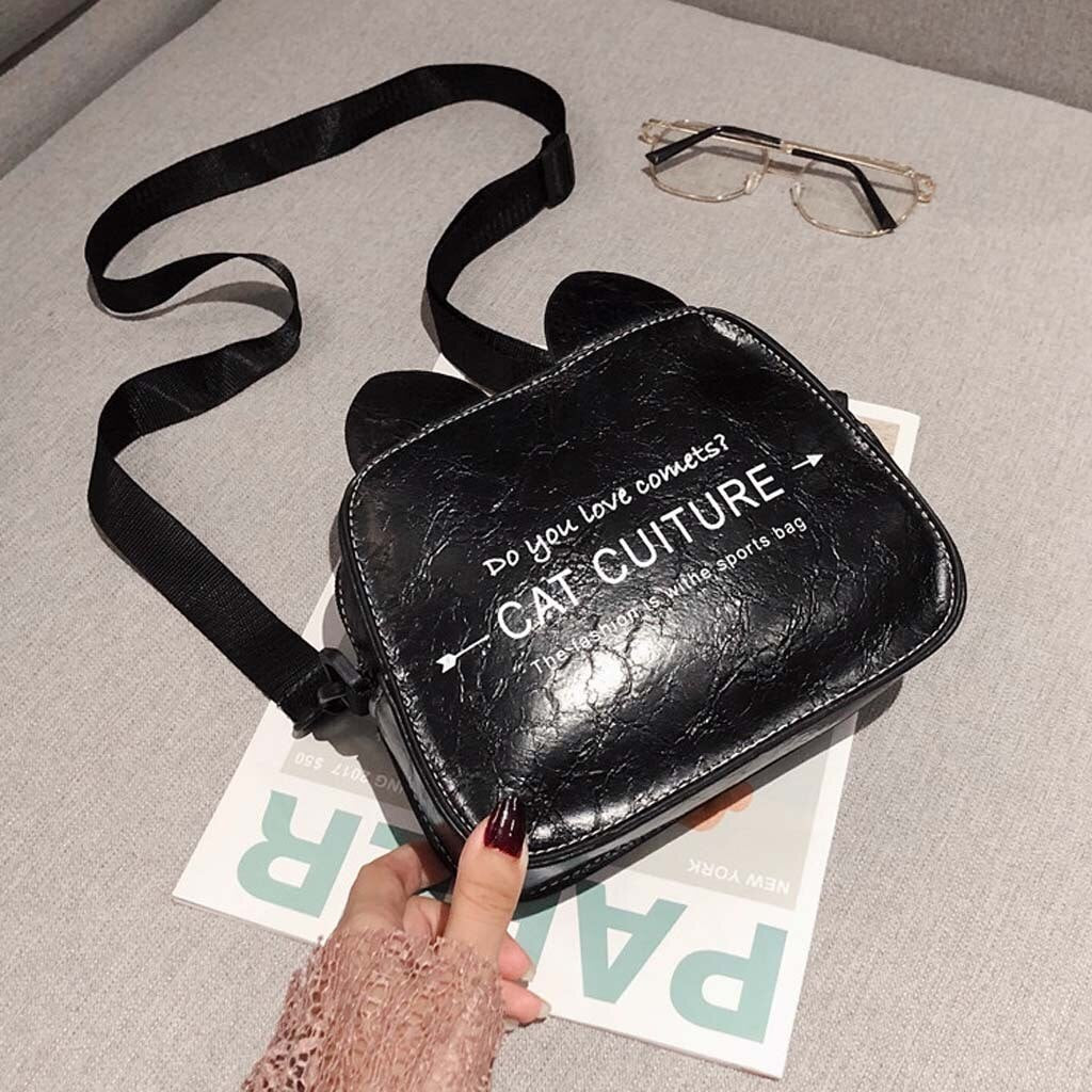 CAT EARS DETAILED SHOULDER BAG
