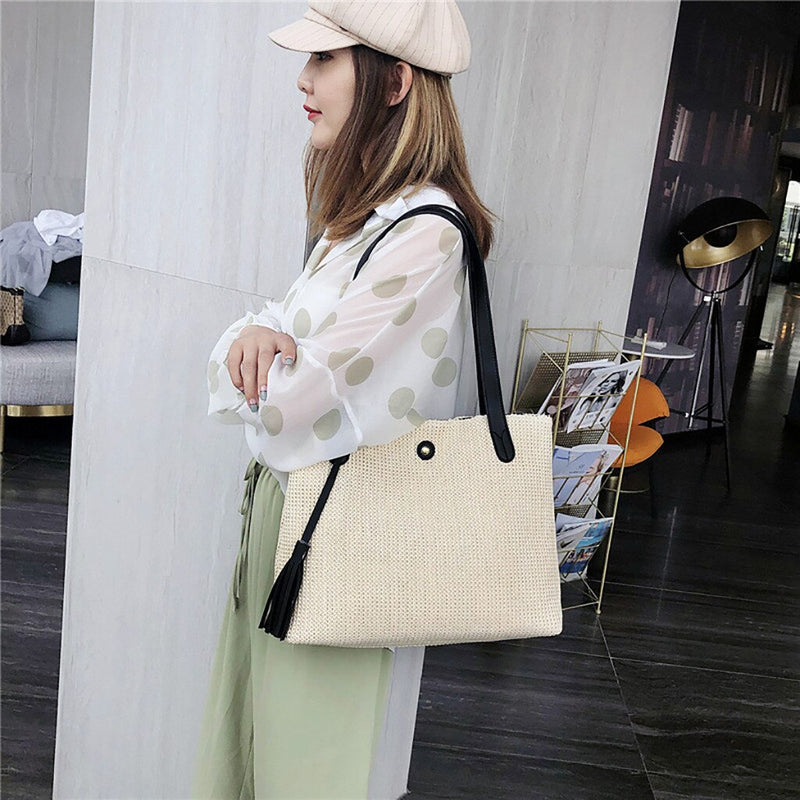 WHITE STRAW BAG