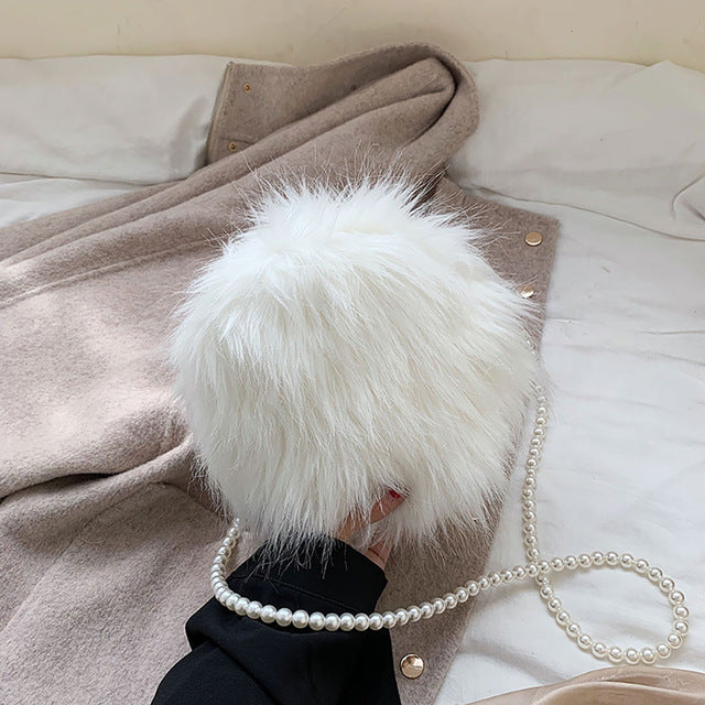 PEARL CHAIN FLUFFY BAG