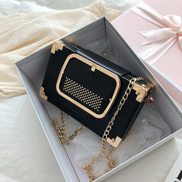 GOLD SQUARE DETAILED BLACK BAG