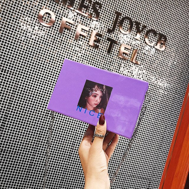 "WHO AM I?" PRINTED RED BOX BAG