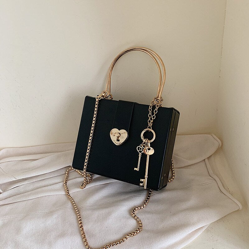 LOCK AND KEY DETAILED BLACK BOX BAG