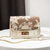 FLORAL PATTER DETAILED SHOULDER BAG