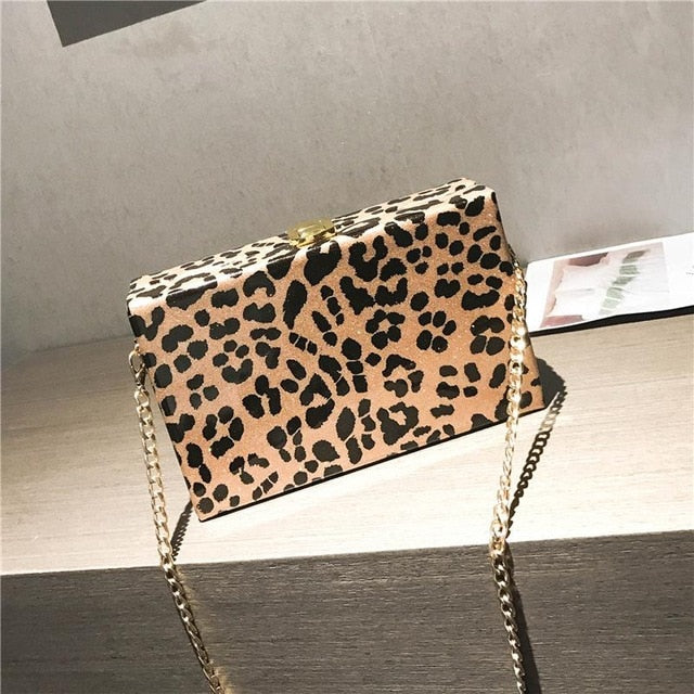 STYLISH LEOPARD PATTERNED BOX BAG